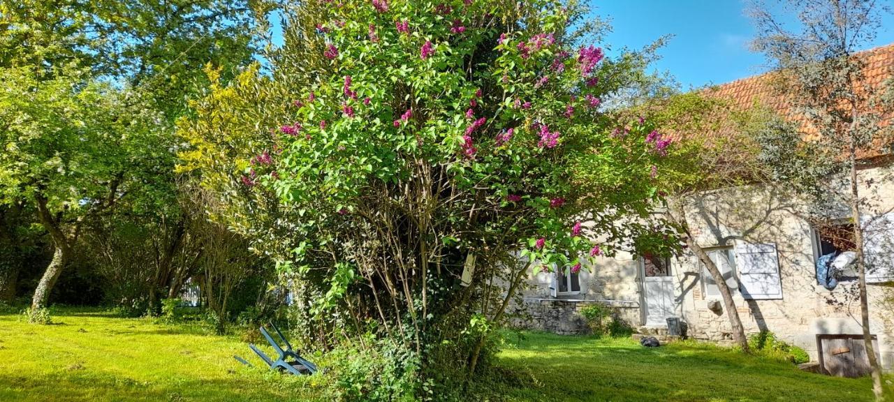 Domaine Pastel Bed & Breakfast Besson Eksteriør bilde